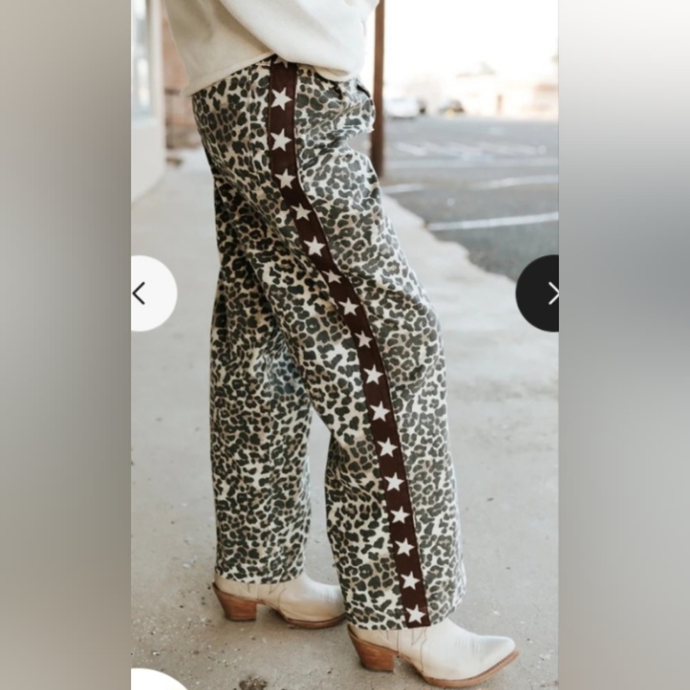 Veveret Leopard Pants With Brown Stripe And Stars Down The Side